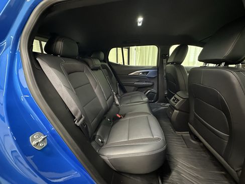 Certified 2024 Chevrolet Equinox EV LT FWD image 17