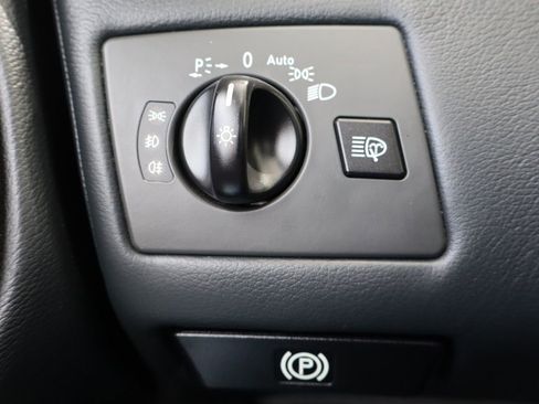 Used 2002 Mercedes-Benz CL 55 AMG image 28