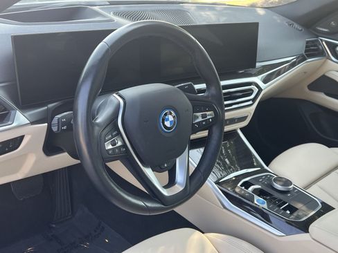 Used 2023 BMW i4 eDrive40 w/ Premium Package RWD image 17