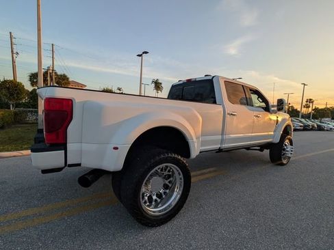 Used 2022 Ford F450 Platinum image 12