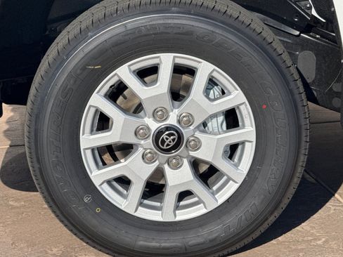 New 2026 Toyota Tacoma SR5 image 32