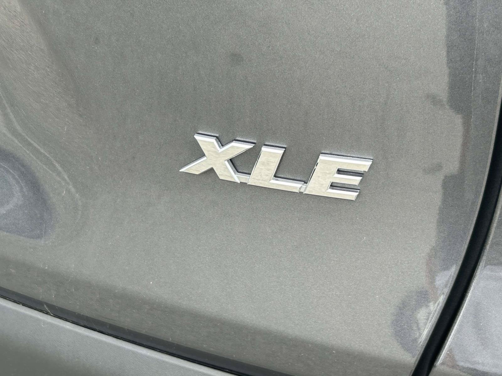 Used 2025 Toyota RAV4 XLE FWD image 11