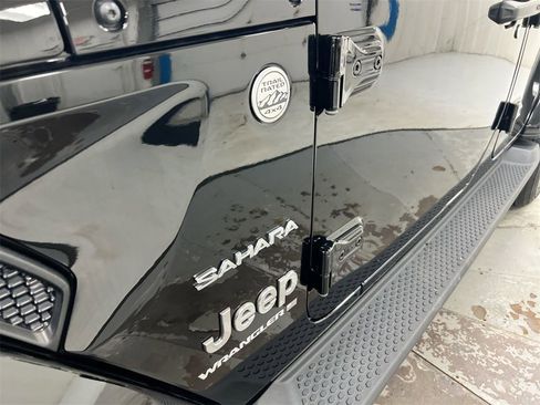 Used 2023 Jeep Wrangler Sahara w/ LED Lighting Group image 27