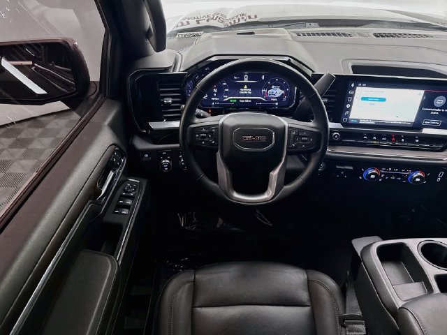 Used 2024 GMC Sierra 1500 SLT AWD/4WD image 23