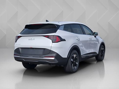 New 2026 Kia Sportage LX image 4