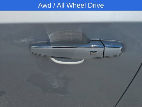 Used 2023 GMC Terrain Denali AWD/4WD image 11