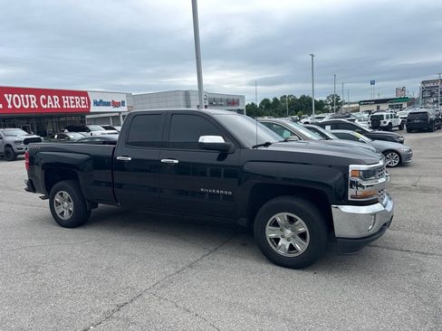 Used 2018 Chevrolet Silverado 1500 LT w/ All Star Edition AWD/4WD image 2