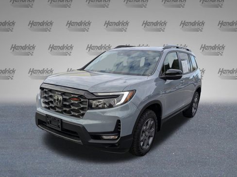 Certified 2024 Honda Passport TrailSport image 9