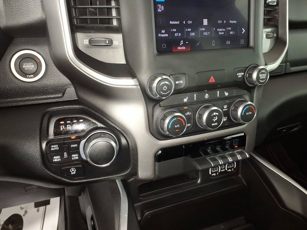 Used 2022 RAM 1500 Big Horn AWD/4WD image 22