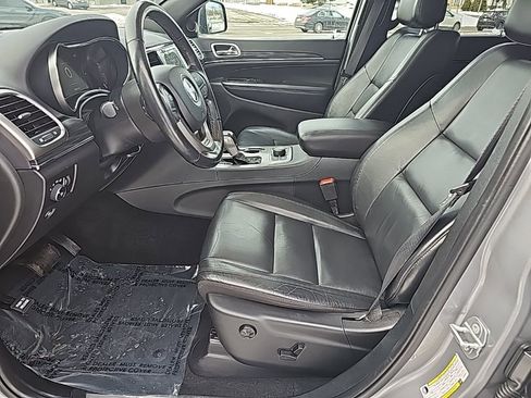 Certified 2020 Jeep Grand Cherokee Limited w/ Premium Lighting Group image 16