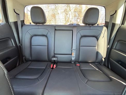 Used 2015 Chevrolet Colorado LT w/ Luxury Package image 19