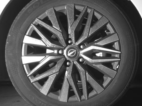 Used 2025 Nissan Altima 2.5 SV image 13