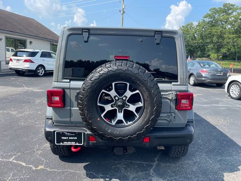 Used 2021 Jeep Wrangler Unlimited Rubicon AWD/4WD image 5