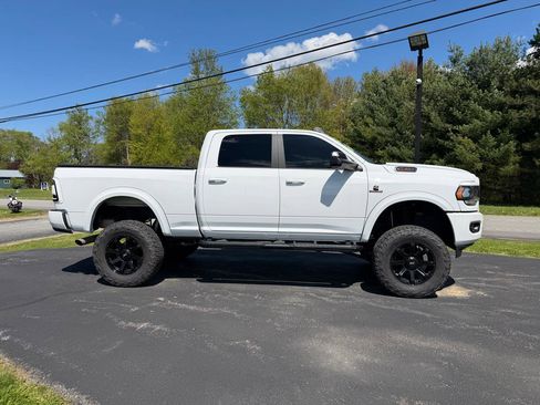 Used 2020 RAM 2500 Big Horn w/ Night Edition AWD/4WD image 4