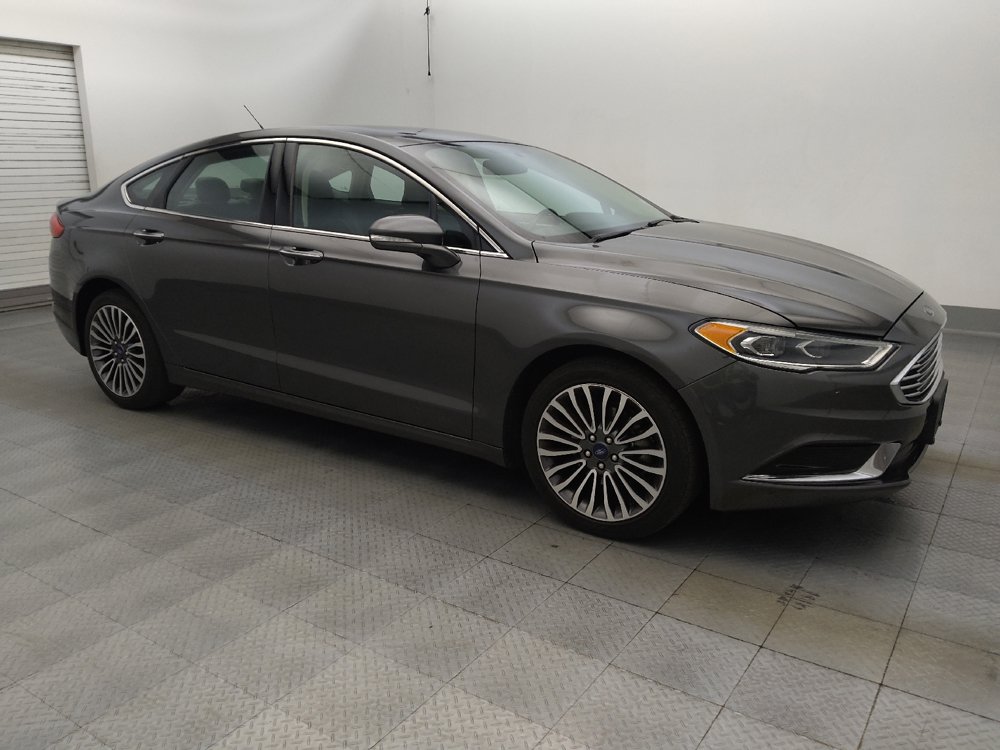 Used 2018 Ford Fusion SE w/ Fusion SE Technology Package FWD image 11