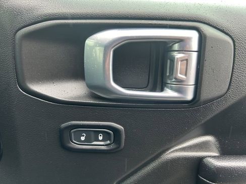 Used 2021 Jeep Wrangler Unlimited Sport image 20