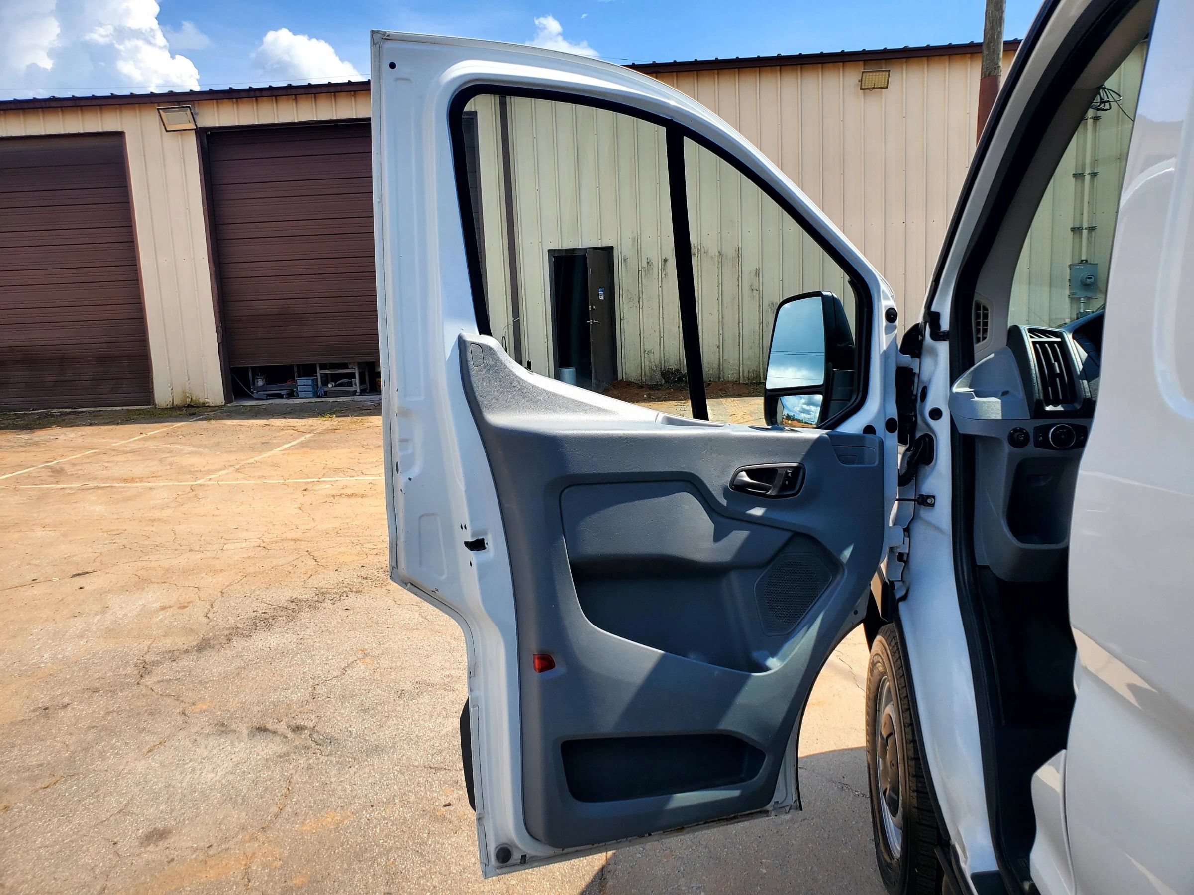 Used 2015 Ford Transit 150 130 Low Roof RWD image 15