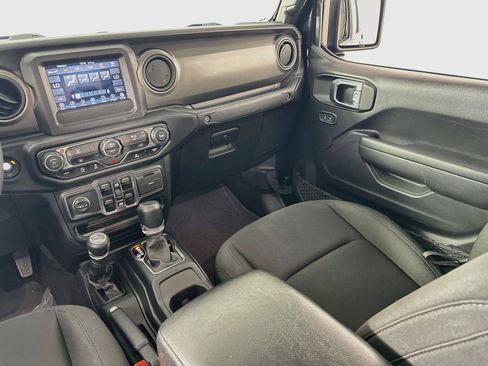 Used 2023 Jeep Gladiator Sport AWD/4WD image 21