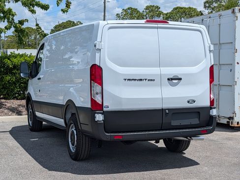 New 2026 Ford Transit 250 Low Roof RWD image 7