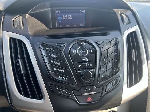 Used 2014 Ford Focus SE image 12