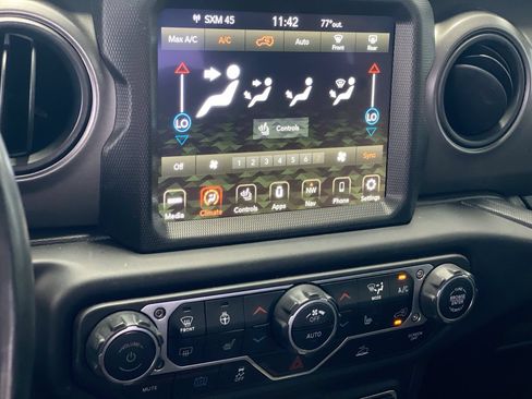 Used 2023 Jeep Wrangler Unlimited w/ Cold Weather Group AWD/4WD image 23