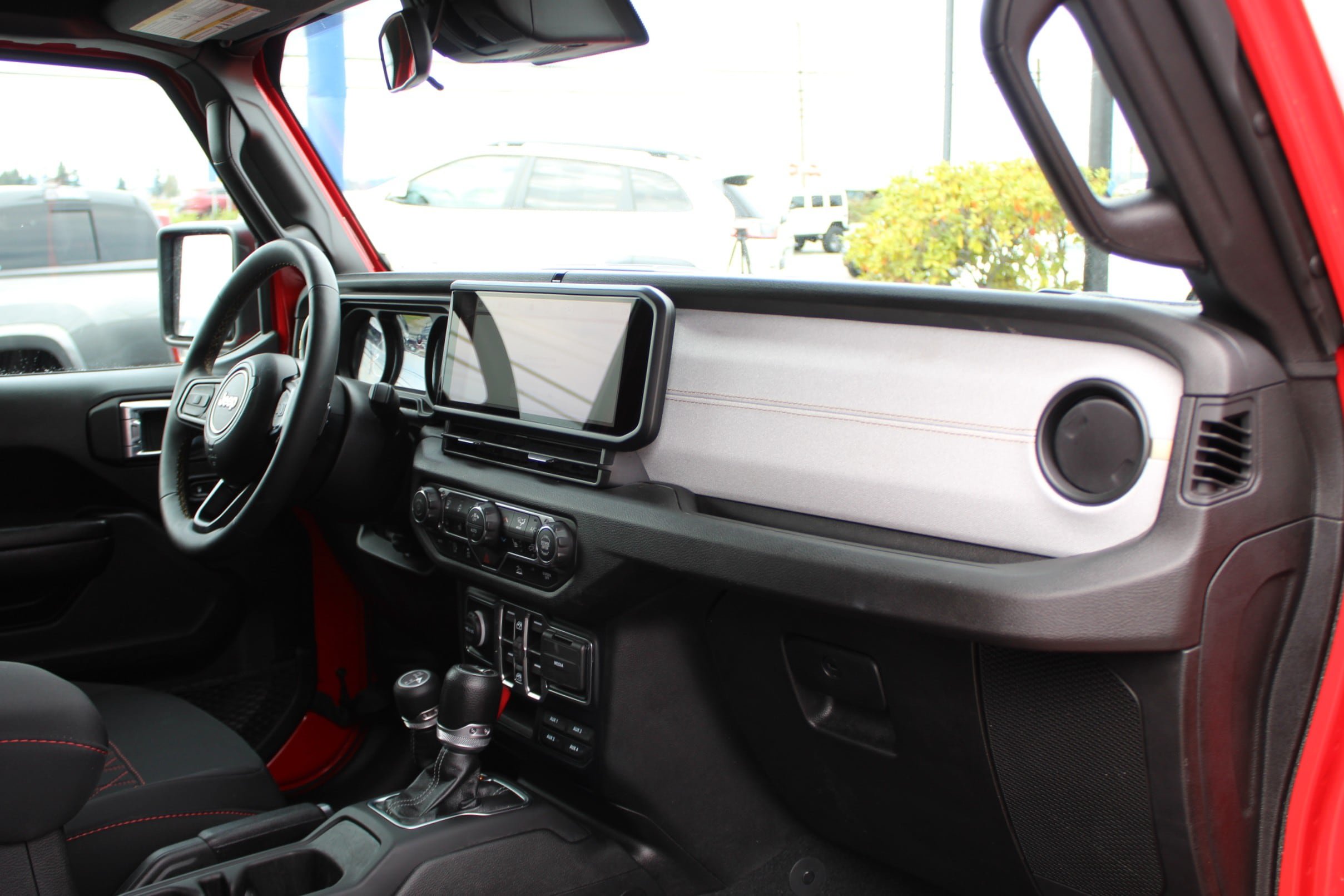 Used 2024 Jeep Gladiator Sport AWD/4WD image 27