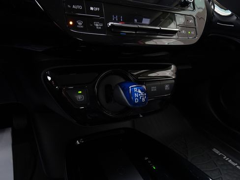 Used 2020 Toyota Prius AWD image 16