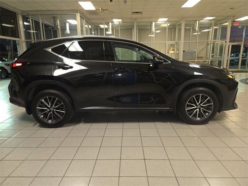 Used 2022 Lexus NX 250 FWD w/ Premium Package image 9