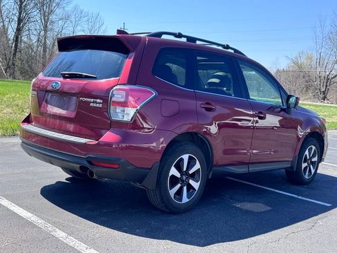 Used 2017 Subaru Forester 2.5i Limited image 5