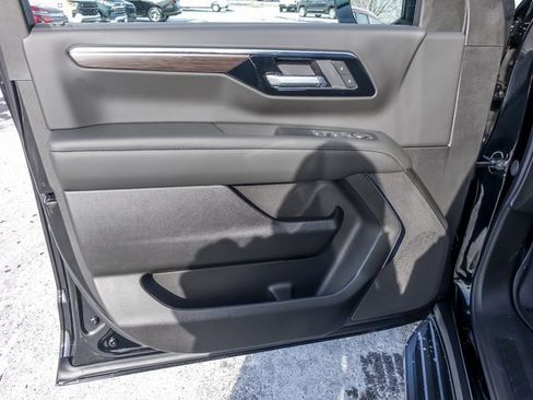 New 2026 Chevrolet Tahoe LS image 12