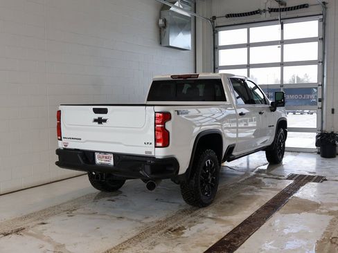 New 2026 Chevrolet Silverado 3500 LTZ w/ LTZ Plus Package AWD/4WD image 3