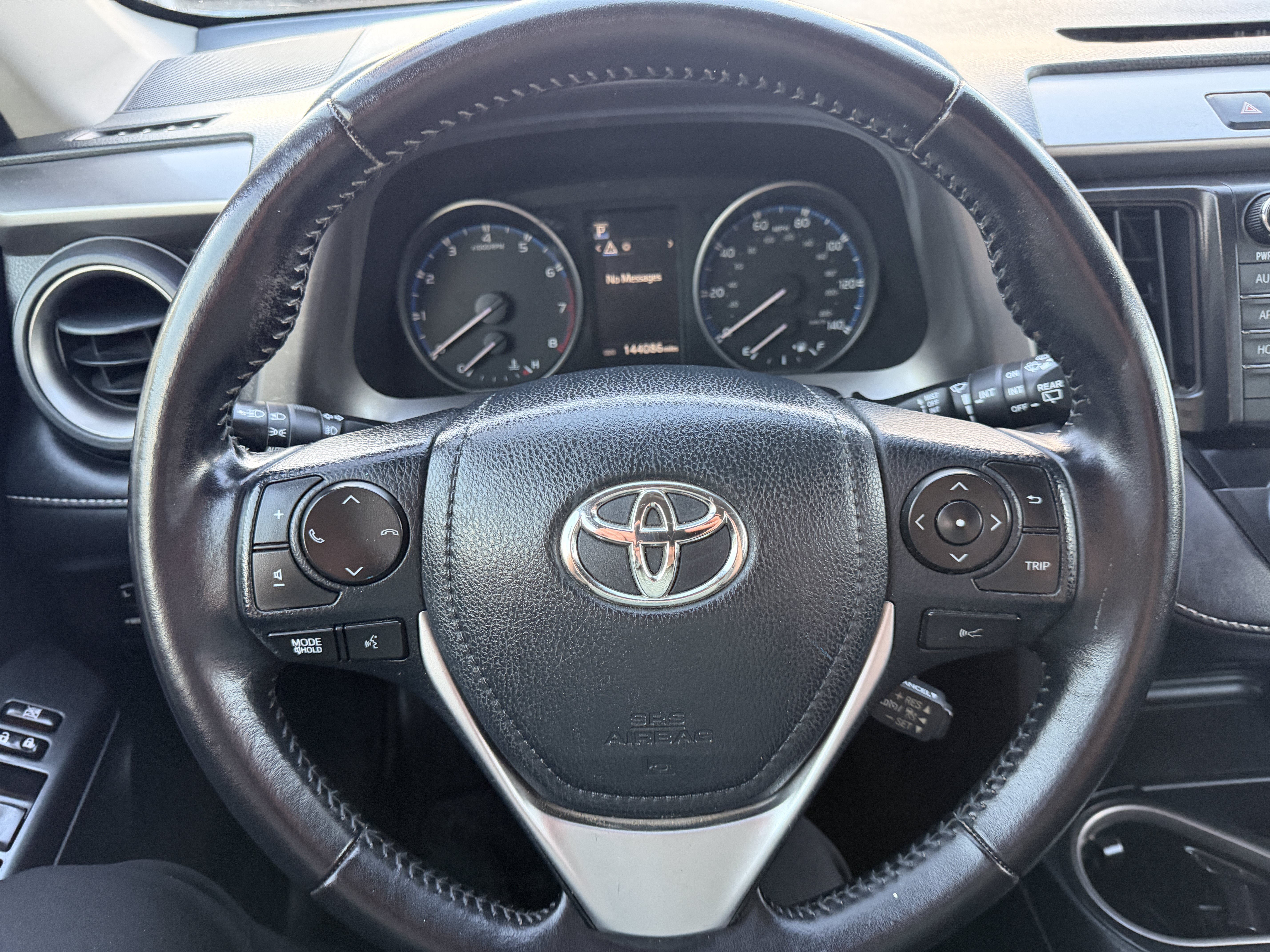 Used 2017 Toyota RAV4 XLE w/ Preferred Accessory Package FWD image 23