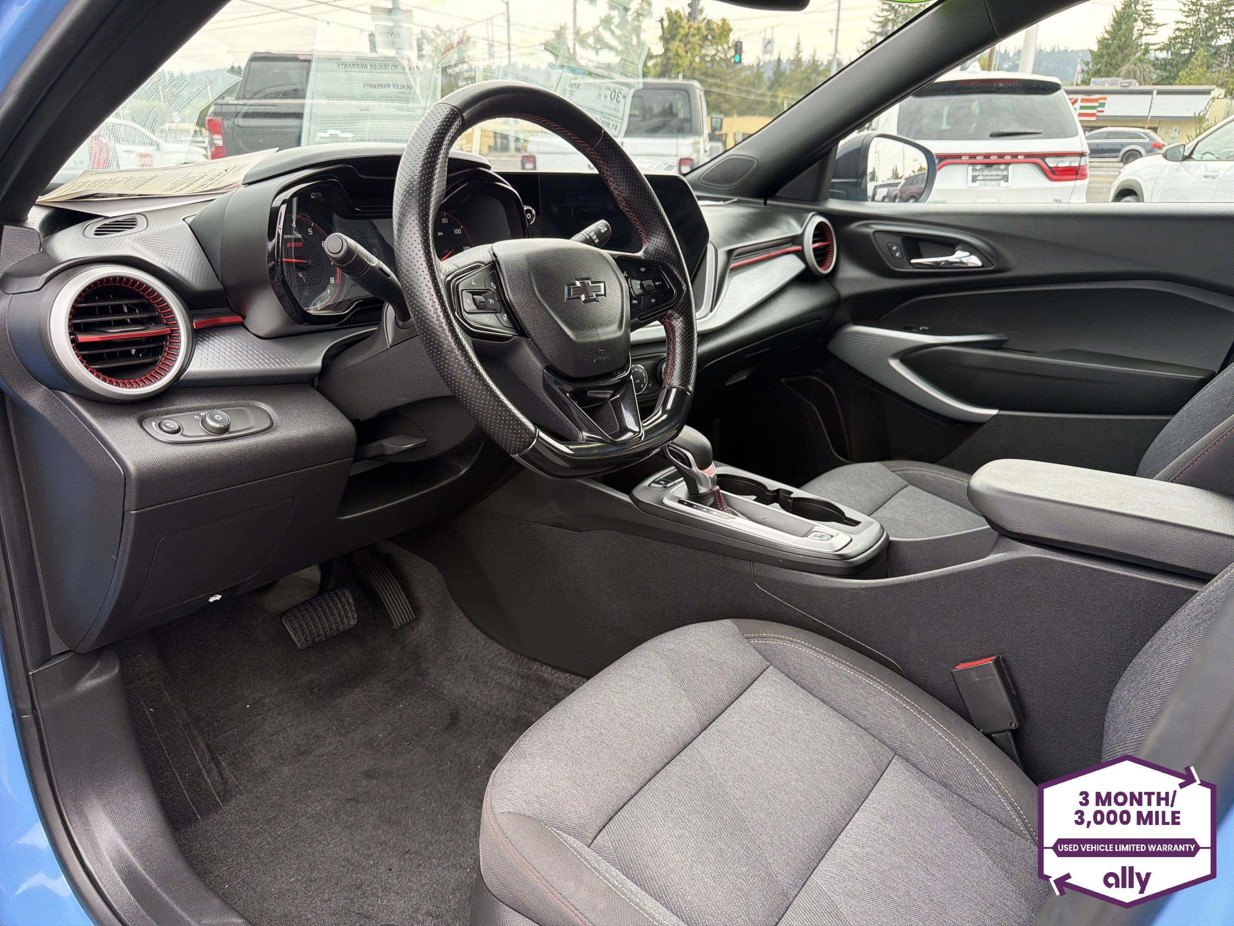 Used 2024 Chevrolet Trax RS w/ Driver Confidence Package FWD image 9