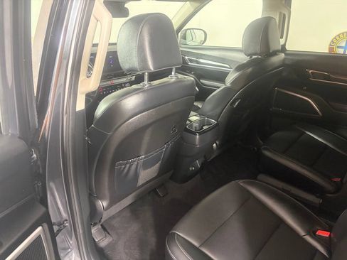 Certified 2024 Kia Telluride S AWD/4WD image 12