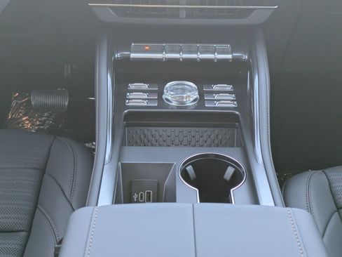 New 2026 Lincoln Nautilus Reserve AWD/4WD image 21