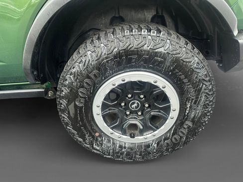 Used 2023 Ford Bronco Black Diamond w/ Sasquatch Package image 8