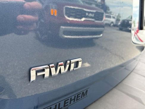Used 2011 Chevrolet Equinox LTZ AWD/4WD image 13