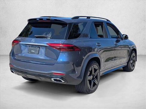 Used 2024 Mercedes-Benz GLE 350 4MATIC image 3
