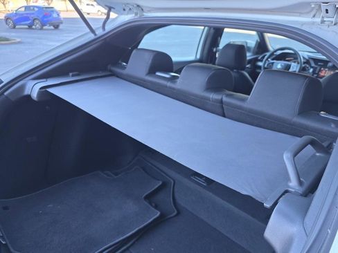 Used 2019 Honda Civic EX image 12