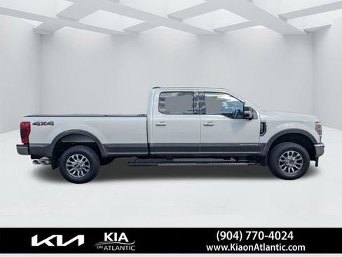 Used 2022 Ford F250 Lariat w/ Lariat Ultimate Package AWD/4WD image 2