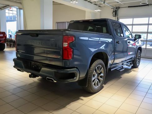 Used 2024 Chevrolet Silverado 1500 RST w/ Z71 Off-Road Package AWD/4WD image 2
