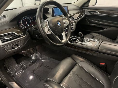 Used 2016 BMW 750i xDrive image 4