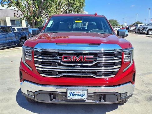 New 2026 GMC Sierra 1500 SLT image 24