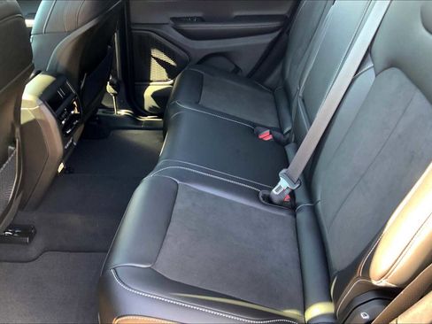 New 2025 Jeep Grand Cherokee Altitude image 16