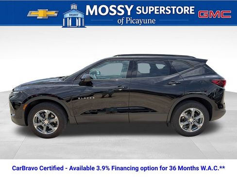 Certified 2024 Chevrolet Blazer LT w/ Convenience Package FWD image 2