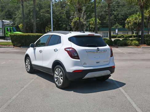 Used 2019 Buick Encore Preferred FWD image 4