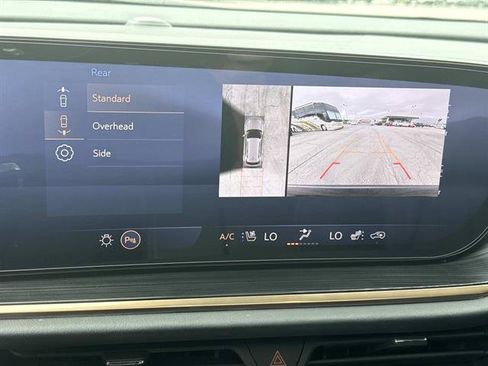 Used 2024 Buick Envision Avenir AWD/4WD image 21
