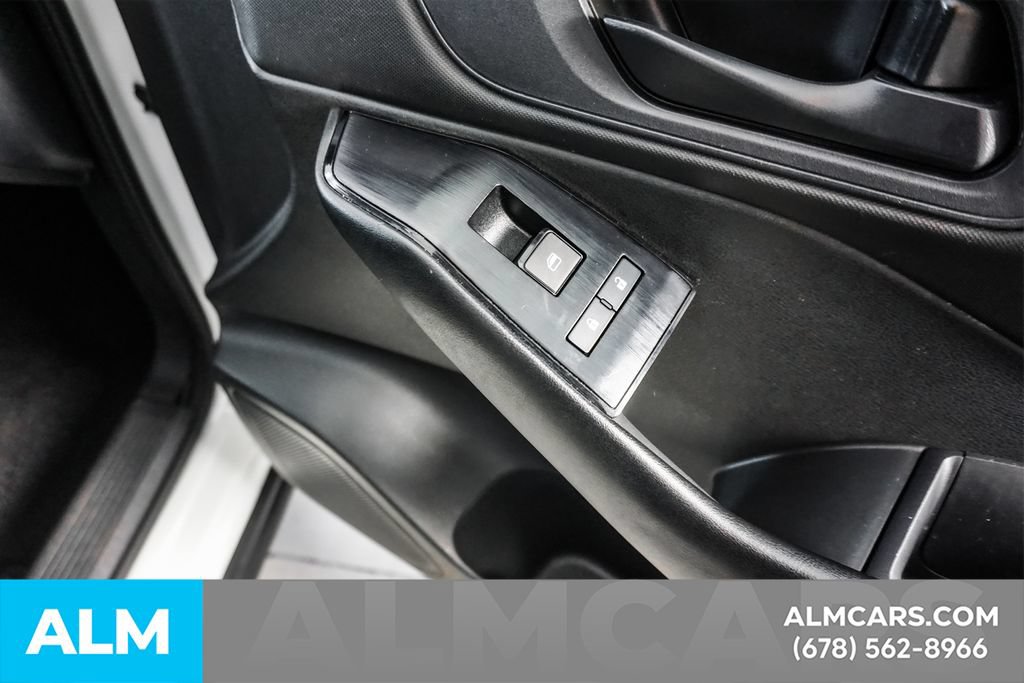 Used 2024 Nissan Rogue S FWD image 39