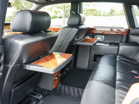 Used 2005 Rolls-Royce Phantom Sedan RWD image 24