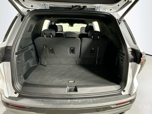 New 2026 Chevrolet Traverse LT image 27